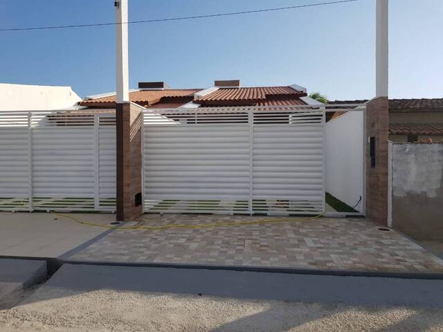 Casa para Venda em Feira de Santana - 2