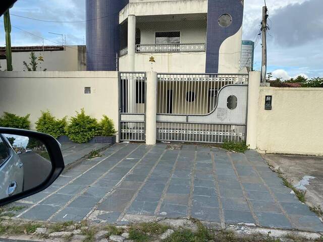 #43 - Casa para Venda em Feira de Santana - BA
