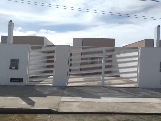 Casa para Venda em Feira de Santana - 2