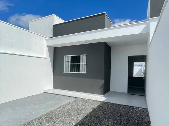 #117 - Casa para Venda em Feira de Santana - BA