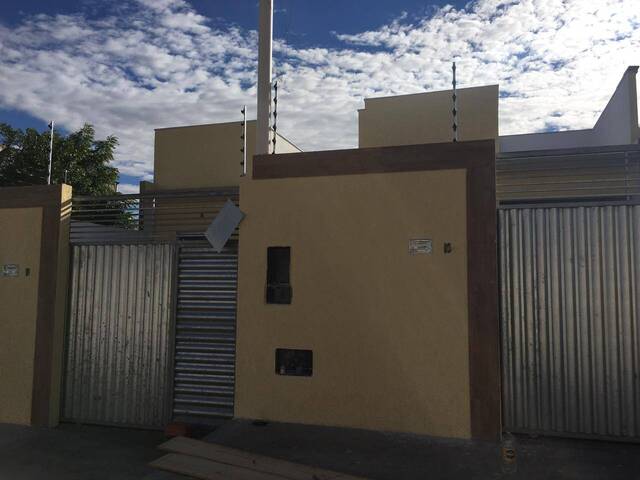 Casa para Venda em Feira de Santana - 2