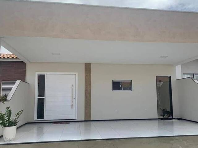 #139 - Casa para Venda em Feira de Santana - BA