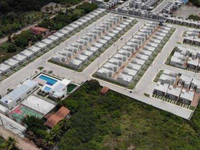 #140 - Casa para Venda em Feira de Santana - BA