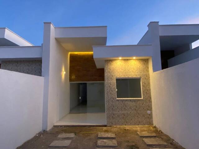 Casa para Venda em Feira de Santana - 3