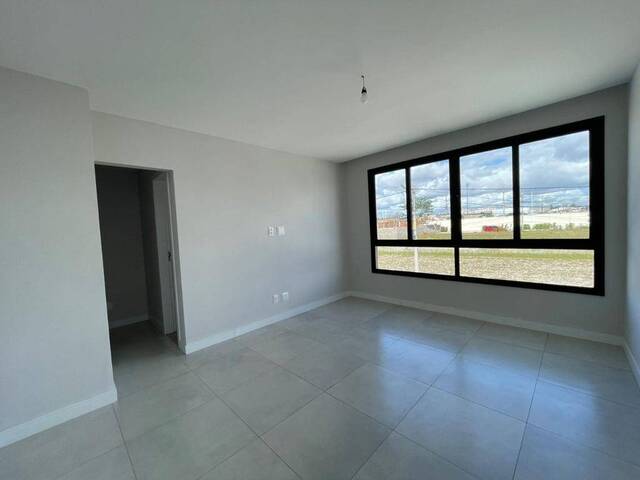 Casa para Venda em Feira de Santana - 5