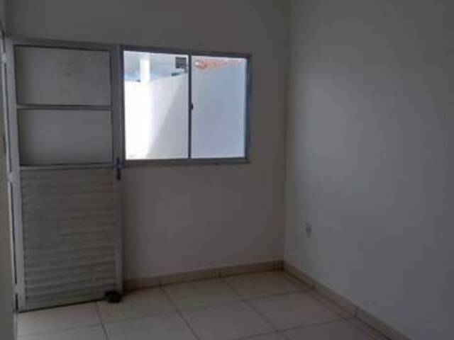 Casa para Venda em Feira de Santana - 2