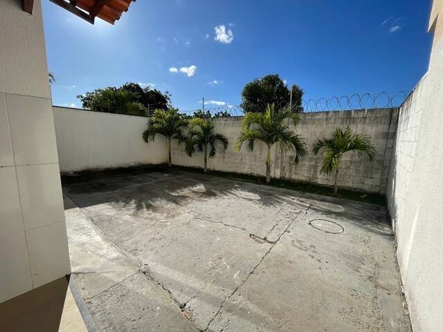 Casa para Venda em Feira de Santana - 3