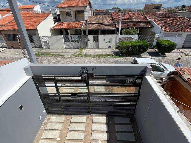 Casa para Venda em Feira de Santana - 3