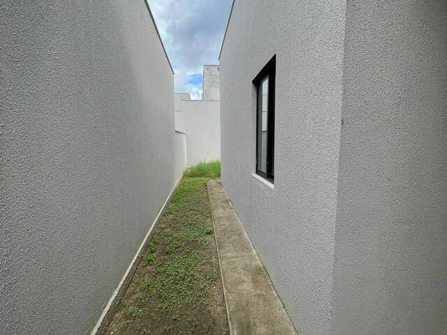Casa para Venda em Feira de Santana - 3