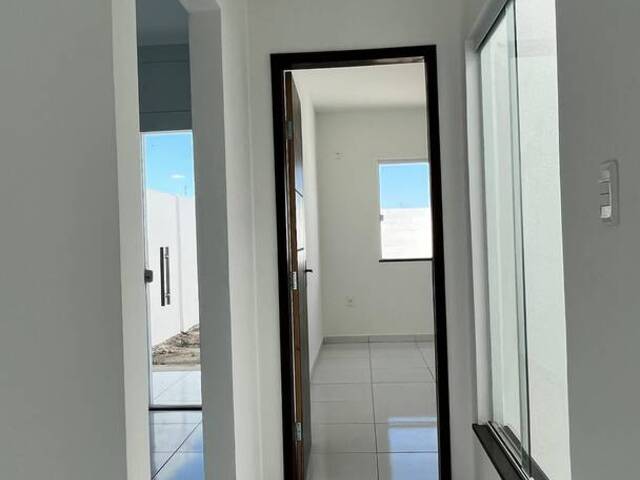 Casa para Venda em Feira de Santana - 2