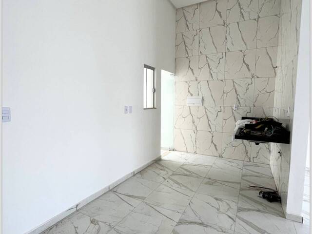 Casa para Venda em Feira de Santana - 4