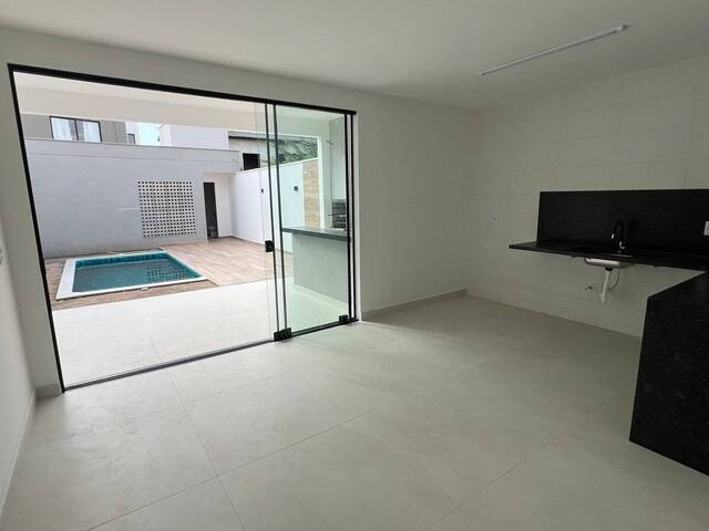Casa para Venda em Feira de Santana - 5