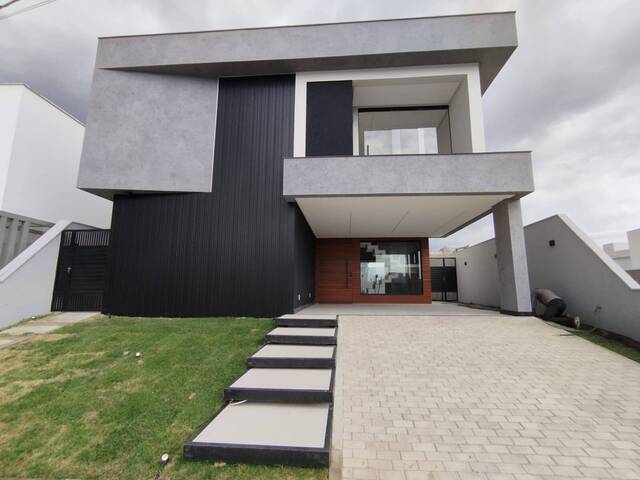 Casa para Venda em Feira de Santana - 3