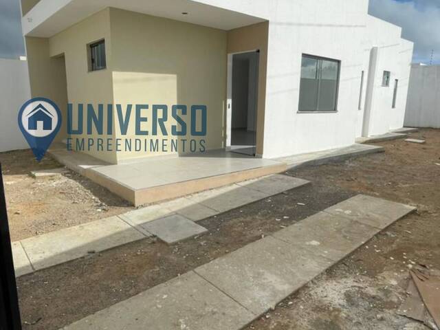 #307 - Casa para Venda em Feira de Santana - BA