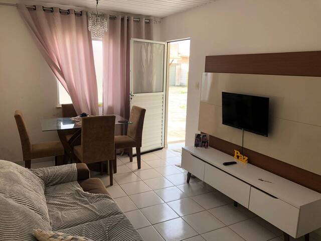 Casa para Venda em Feira de Santana - 2