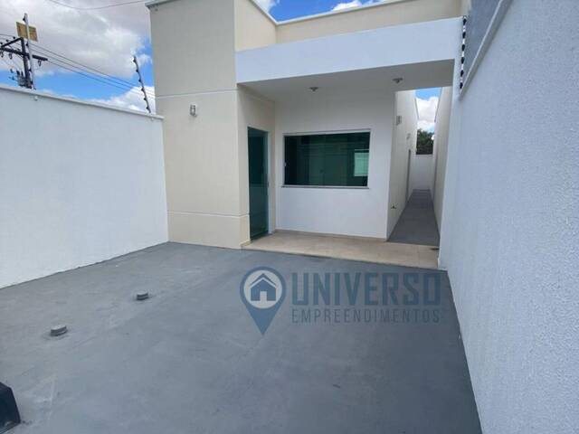 #330 - Casa para Venda em Feira de Santana - BA
