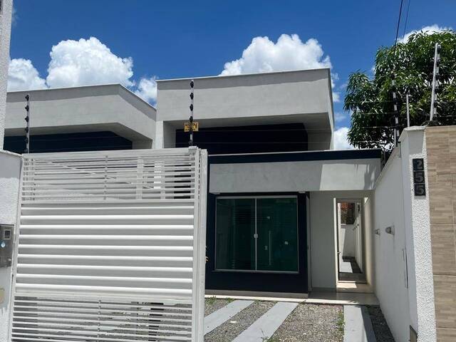 #369 - Casa para Venda em Feira de Santana - BA - 2