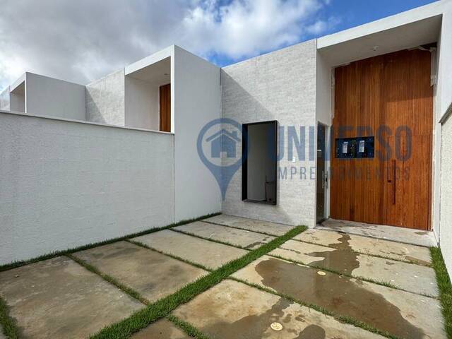 #371 - Casa para Venda em Feira de Santana - BA - 2