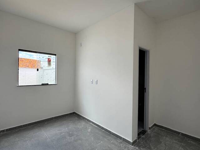 Casa para Venda em Feira de Santana - 5