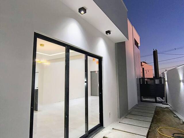 #377 - Casa para Venda em Feira de Santana - BA - 2