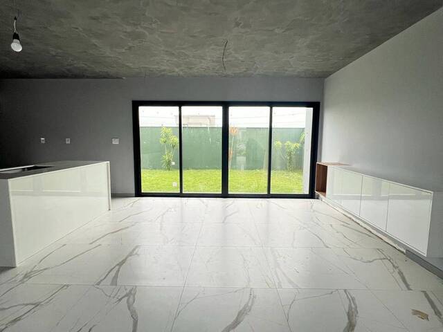 #397 - Casa para Venda em Feira de Santana - BA - 2