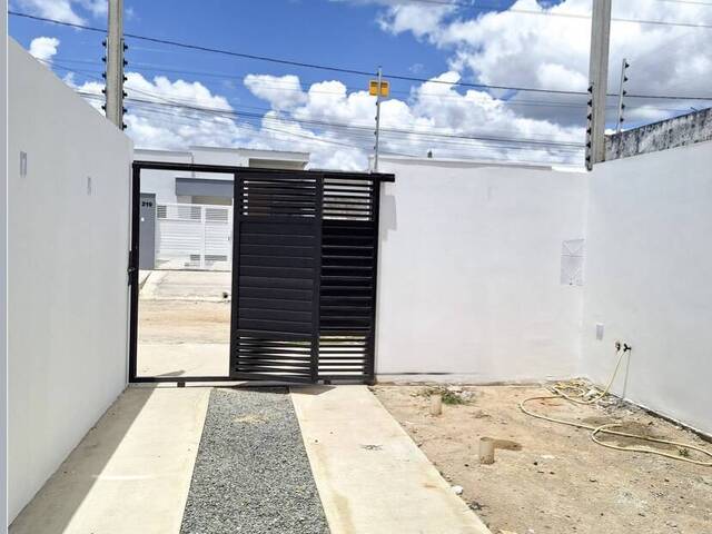 Casa para Venda em Feira de Santana - 3