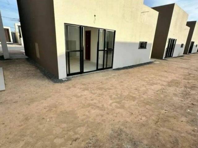 #418 - Casa para Venda em Feira de Santana - BA - 2